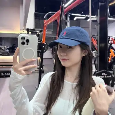 廖佑
